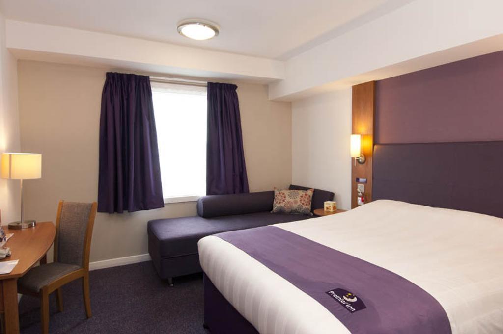 Premier Inn Newcastle Airport South Woolsington Exterior foto