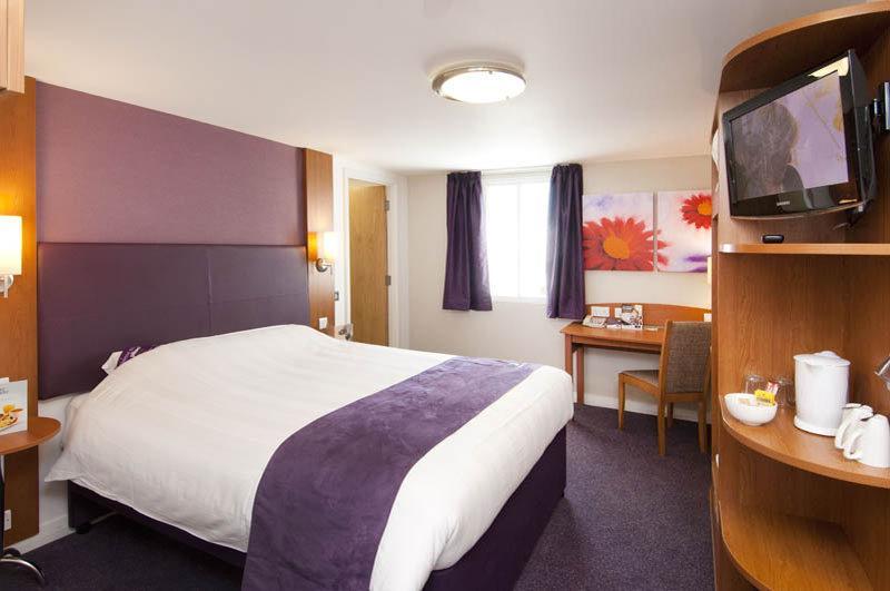 Premier Inn Newcastle Airport South Woolsington Exterior foto